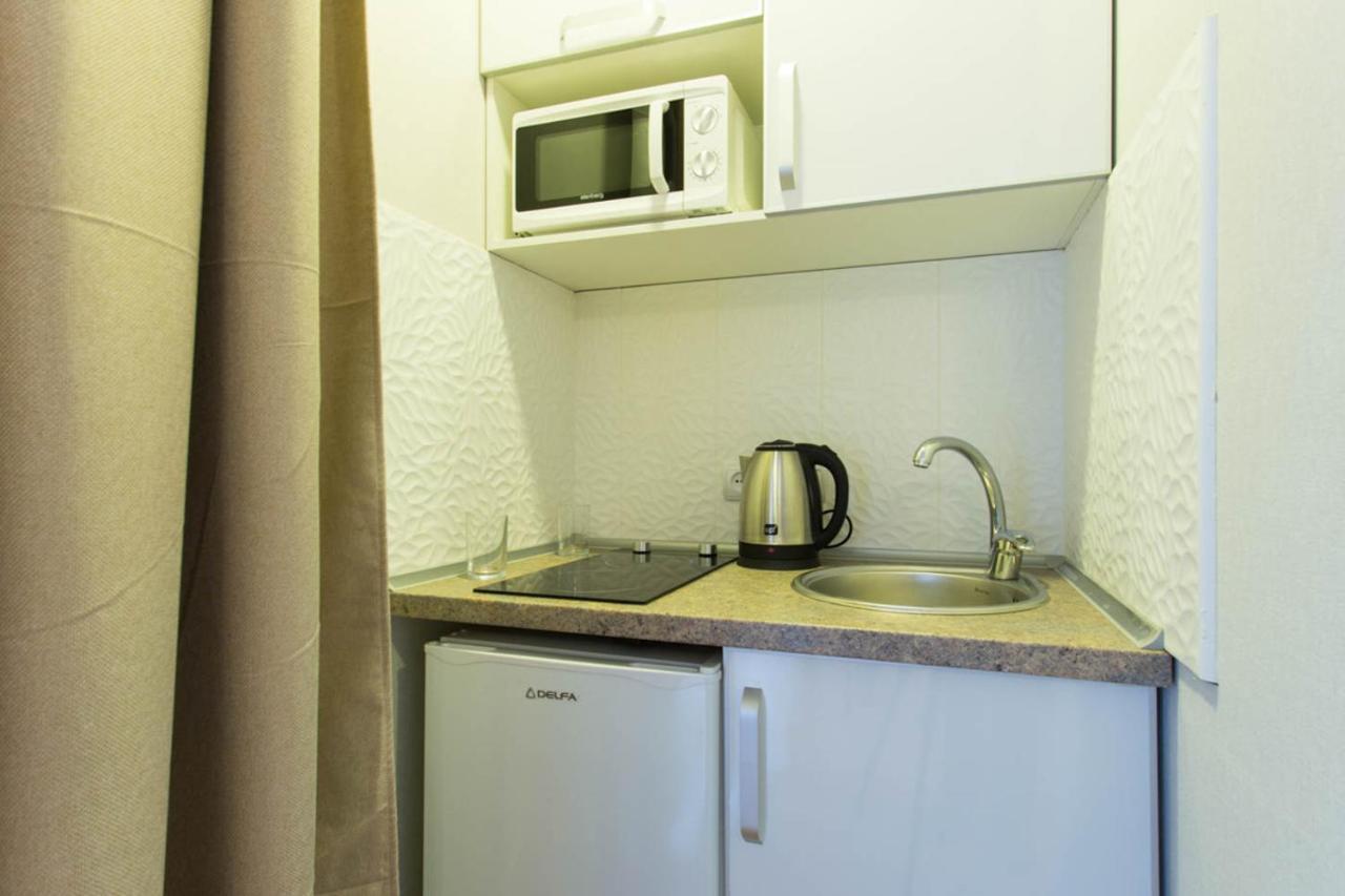 Studio Near Metro Yaroslava Mudroho, Universytet - Mykoly Khvylovoho Str 5-3 Harkiv Exterior foto